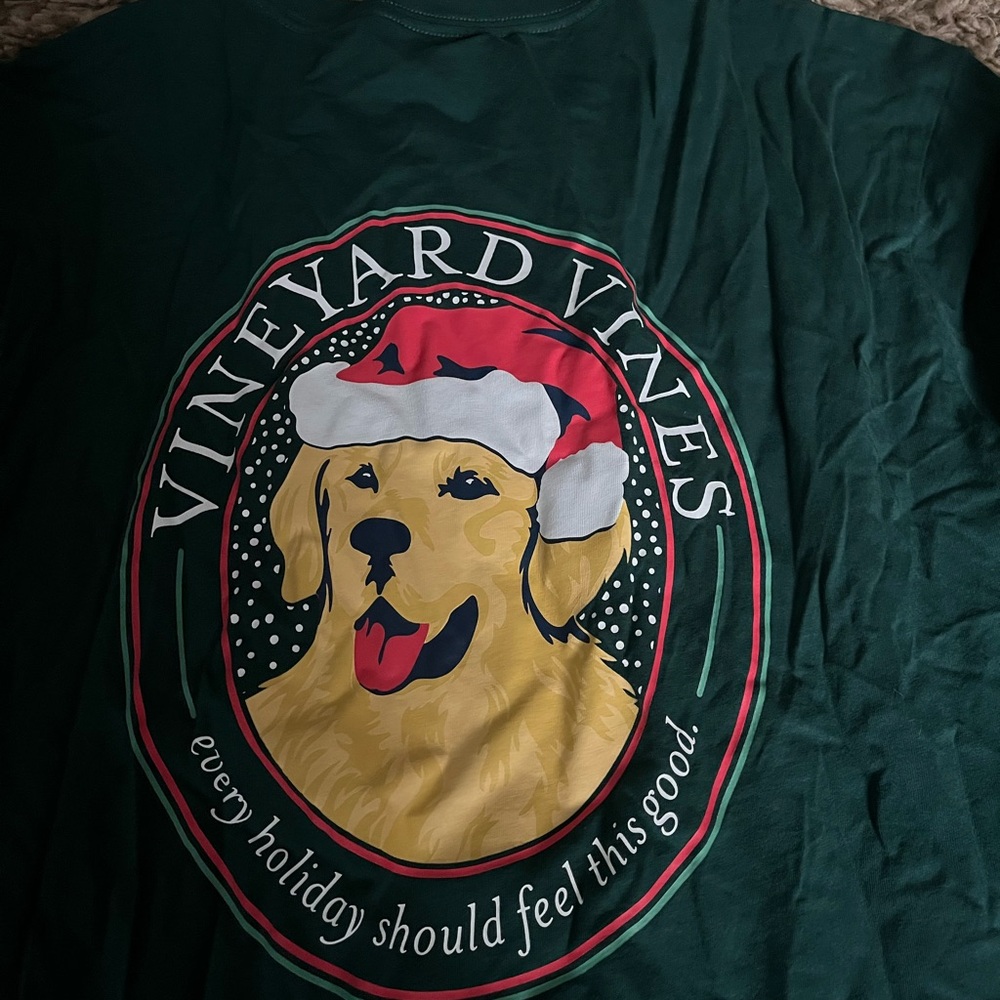 Vineyard Vines Forest Green Long Sleeve with Festive Dog - Picture 3 of 3